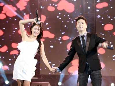 Chặng đường 3 năm mặn nồng của Văn Mai Hương - Lê Hiếu