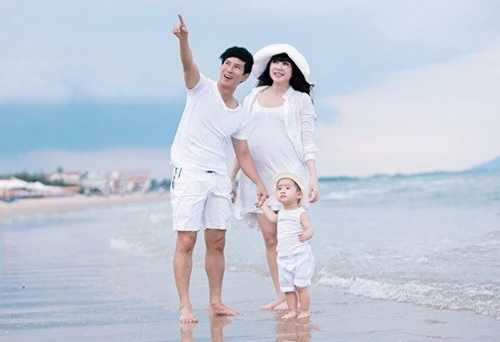 Những ông chồng lãng mạn bậc nhất Vbiz - 19