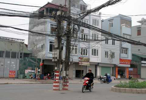 cột-điện, phố-tân-mai, điện-lực-tân-mai, quận-hoàng-mai, đô-thị-mới, đô-thị-đền-lừ