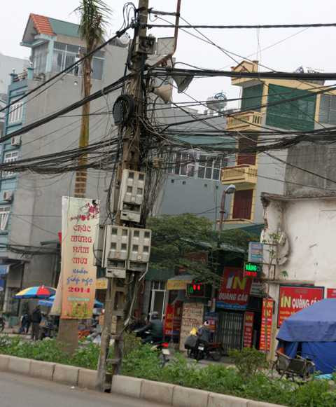 cột-điện, phố-tân-mai, điện-lực-tân-mai, quận-hoàng-mai, đô-thị-mới, đô-thị-đền-lừ