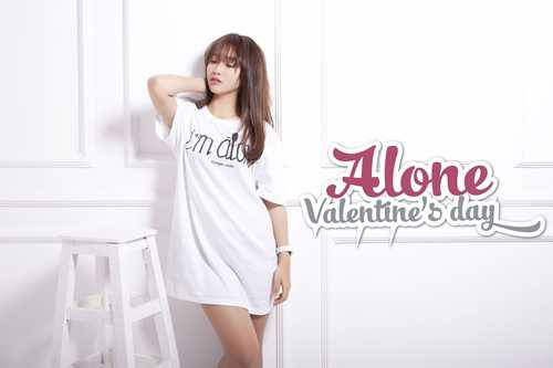 Khả Ngân sexy đón Valentine 1 mình - 1