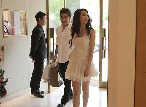 Sao Việt vừa chia tay “cặp kè” ngay tình mới