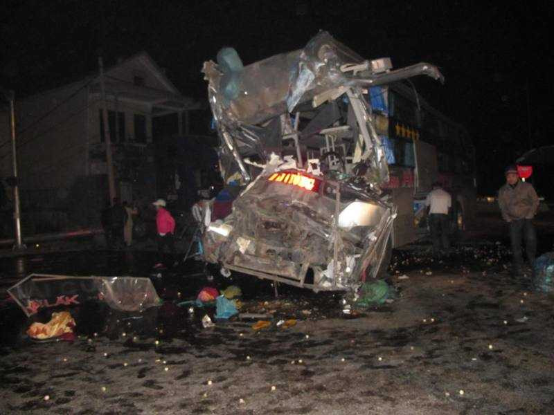 Hiện trường vụ tai nạn kinh hoàng