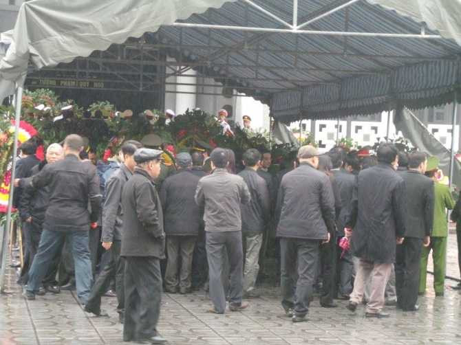 Lễ tang Thượng tướng Phạm Quý Ngọ tại Nhà Tang lễ Quốc gia Lễ tang Thượng tướng Phạm Quý Ngọ tại Nhà Tang lễ Quốc gia - Ảnh 2