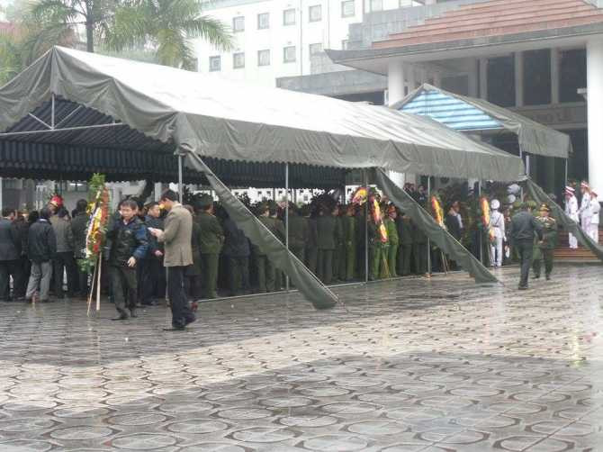 Lễ tang Thượng tướng Phạm Quý Ngọ tại Nhà Tang lễ Quốc gia Lễ tang Thượng tướng Phạm Quý Ngọ tại Nhà Tang lễ Quốc gia - Ảnh 3