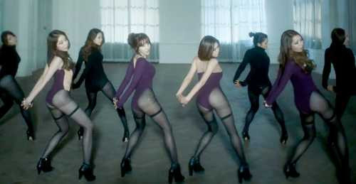 Buồn lòng khi sao Hàn sa lầy phong cách sexy - 4