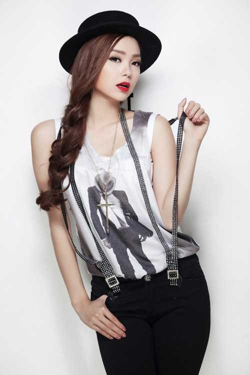 Ngẩn ngơ ngắm Minh Hằng 'eo bé, chân thon' - 6