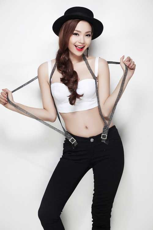 Ngẩn ngơ ngắm Minh Hằng 'eo bé, chân thon' - 7