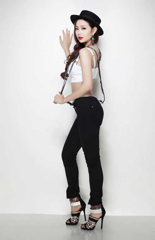 Ngẩn ngơ ngắm Minh Hằng 'eo bé, chân thon' - 9