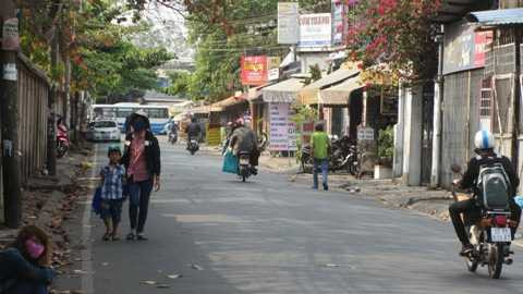 ngược chiều, giao thông, văn hóa.