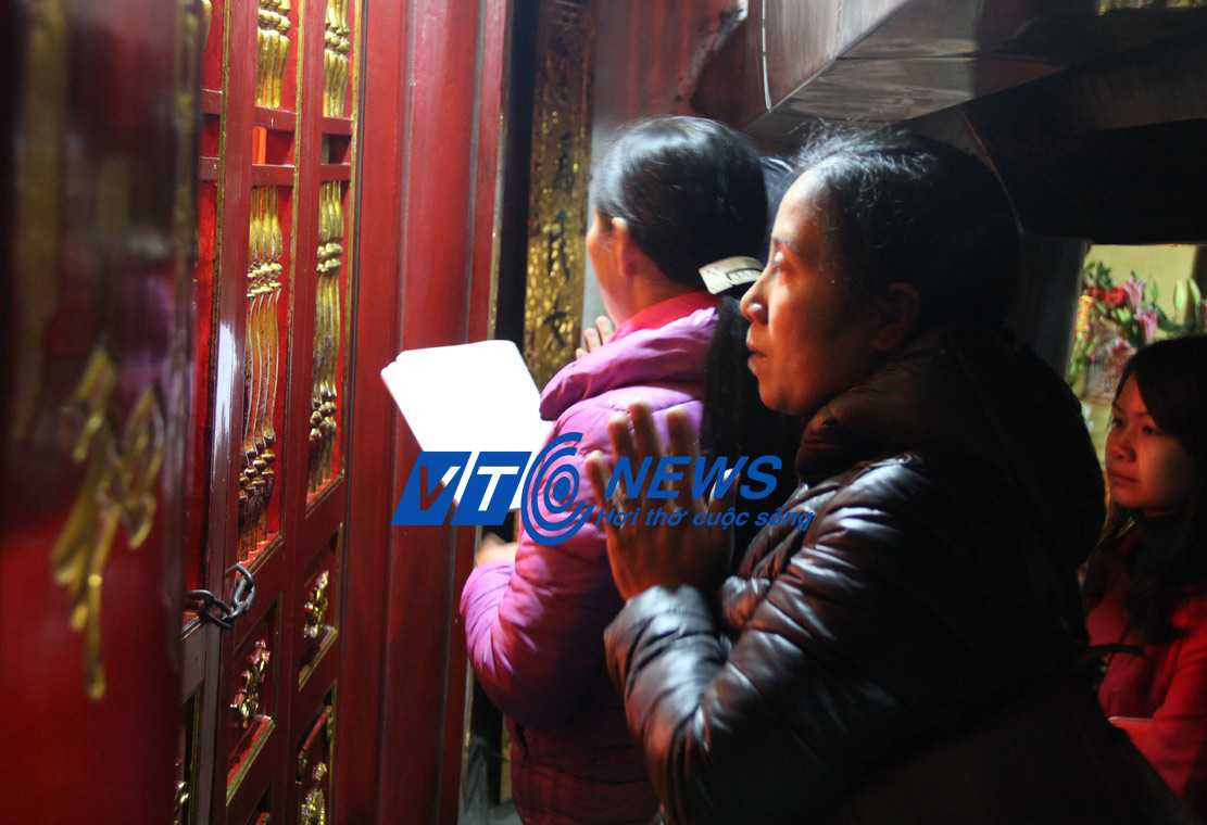 đền bà chúa kho