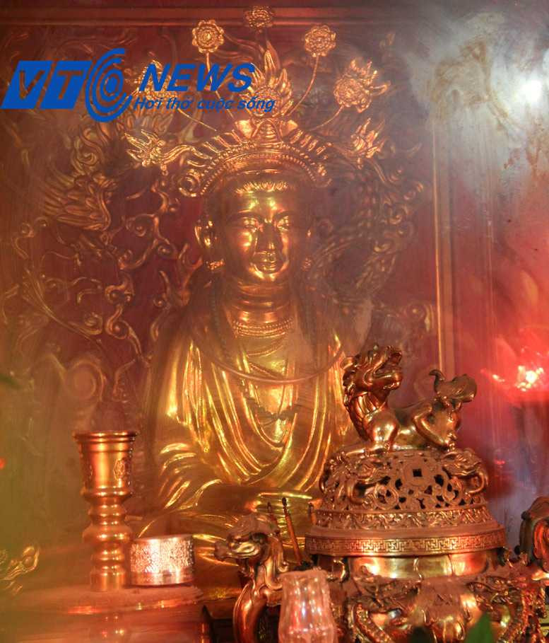 đền bà chúa kho