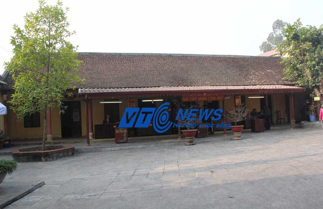 đền bà chúa kho