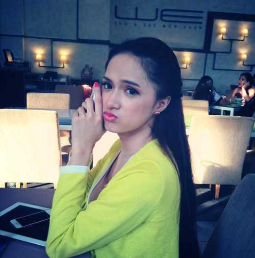 Hương Giang idol trước chuyển giới đã điệu đà - 14