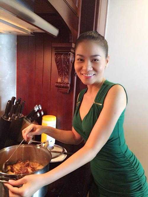 Thu Minh khoe xế hộp 7 tỷ mang tên riêng - 5