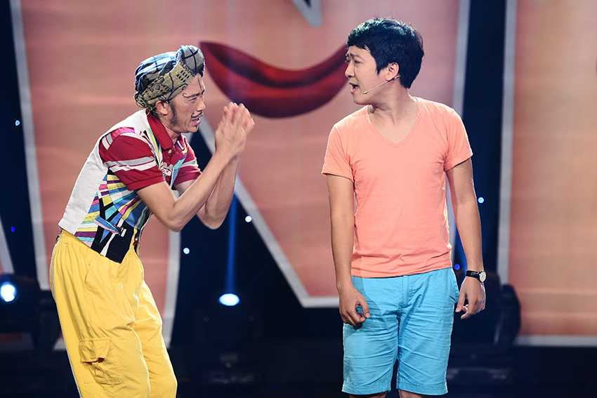 Hoài Linh biến trai thẳng thành... cong