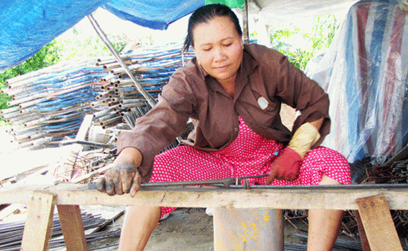 Những phụ nữ làm công việc của đàn ông ở Sài Gòn (9)