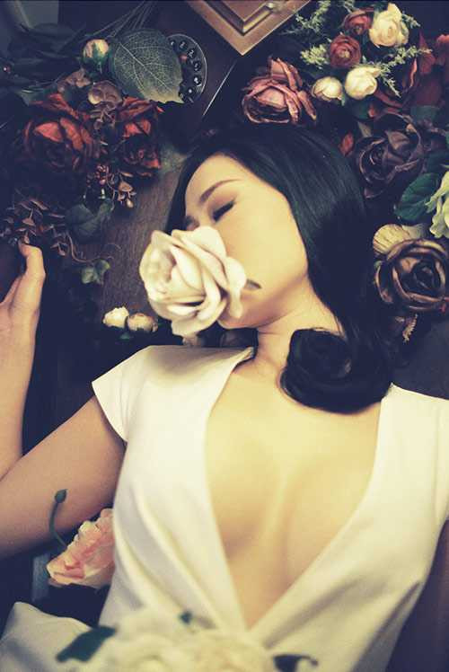 Ảnh thời trang gây 'bỏng tay' của mỹ nữ Việt - 16