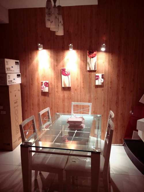 Soi nhà 'đỏ rực' của mẫu xinh Hồng Quế - 8