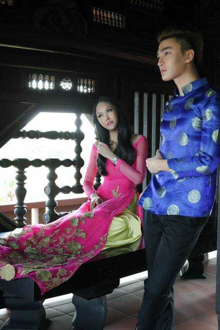 Phi Thanh Vân dịu dàng e ấp bên phi công trẻ