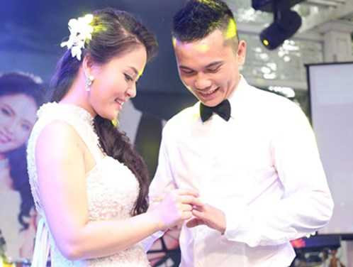 Sao Việt dang dở, hạnh phúc bất ngờ - 1