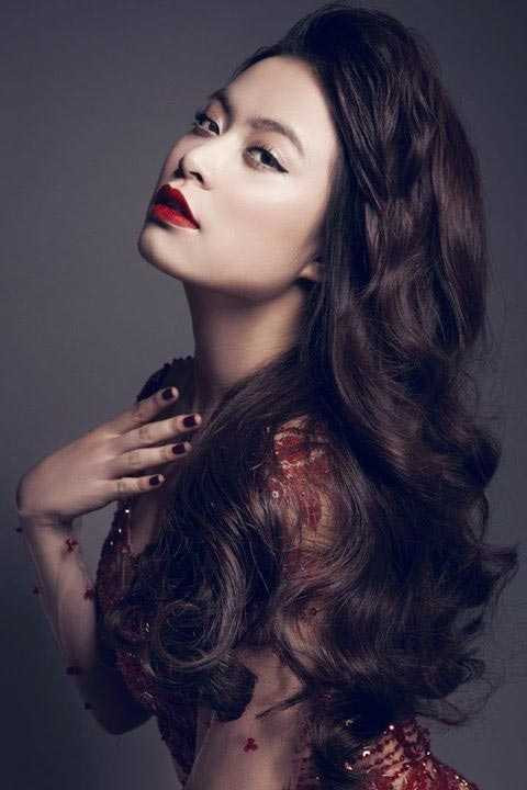 Đôi môi khêu gợi của Hoàng Thùy Linh - 11