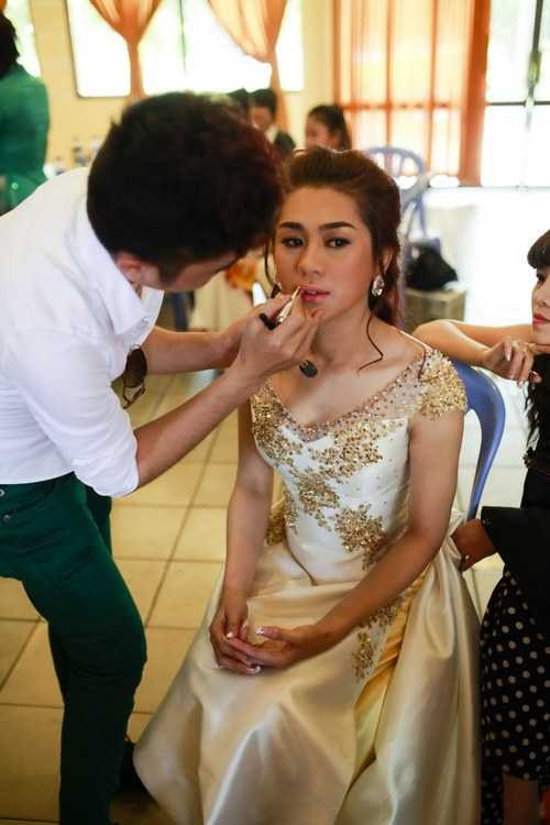 Đột nhập hậu trường 'tút tát' của Lâm Chi Khanh - 2