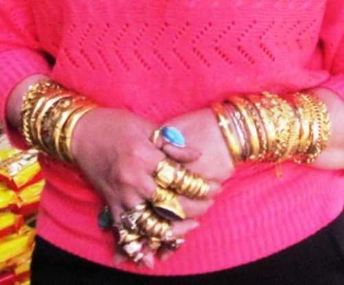 người phụ nữ đeo nhiều vàng nhất Việt Nam, đền Sòng, Thanh Hóa