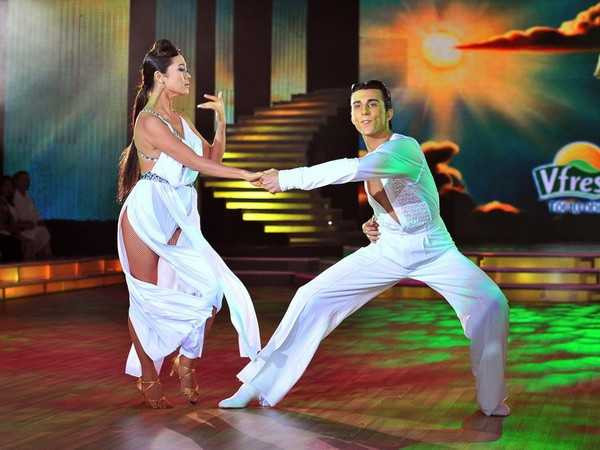 bước nhảy hoàn vũ