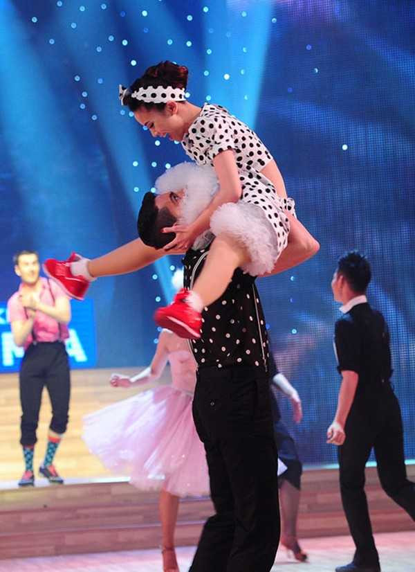 bước nhảy hoàn vũ