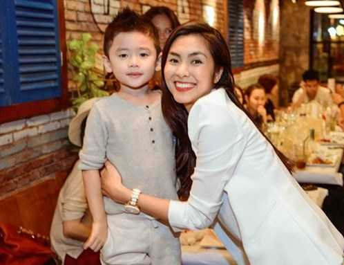 Tình bạn giữa các mỹ nhân xinh đẹp hàng đầu Vbiz - 4