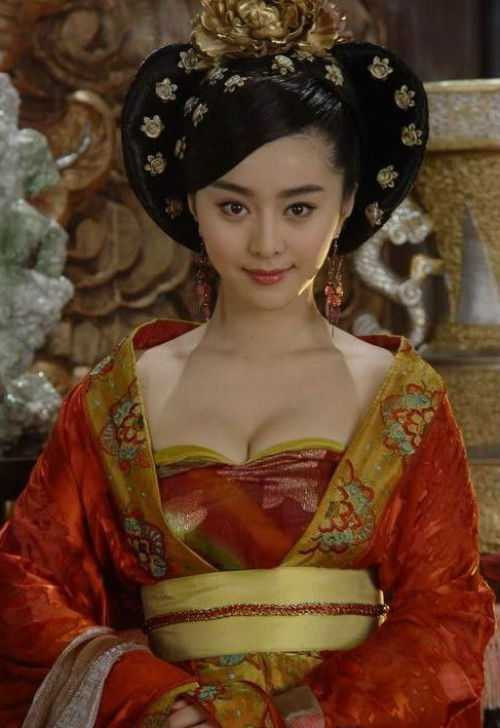 Phạm Băng Băng diễn cổ trang quá khêu gợi - 17