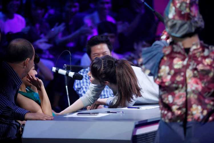 10 hot girl 'méo mặt' vì rắn, ếch - 11