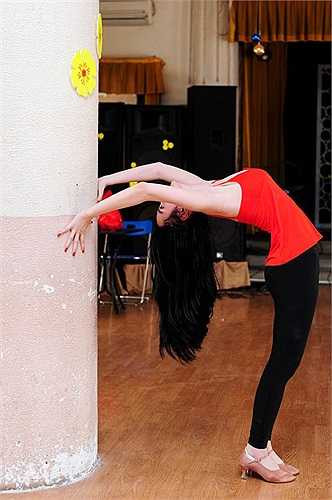 Tình yêu sau đó đã đến với cô với những giận hờn, buồn vui, nhưng đầy lãng mạn và da diết.