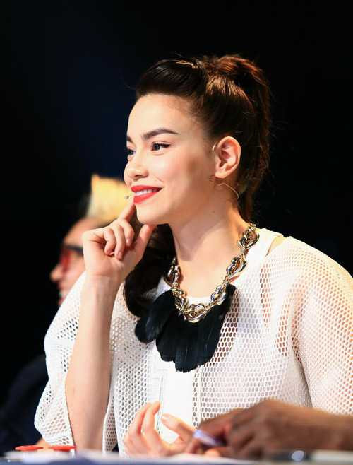 Hà Hồ 'trở lại' với Đức Trí, Cường Đô la có ghen?