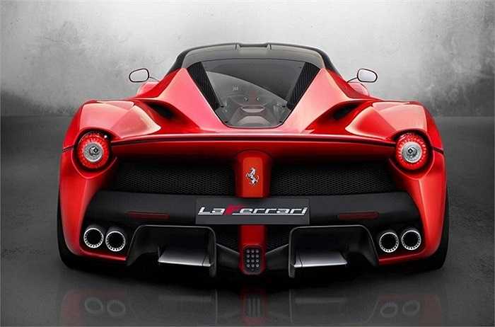 Thiết kế của LaFerrari được thử thách trong đường hầm thông gió của đội đua F1. Siêu xe có kích thước tổng thể 4.702 mm dài, 1.992 mm rộng và 1.116 mm cao. Trục cơ sở dài 2.665 mm. Trọng lượng 1.255 kg với tỷ lệ phân bổ trọng lượng trước sau 41/59. Vành trước 19 inch với lốp 265/30 và vành sau 20 inch cùng lốp 345/30.