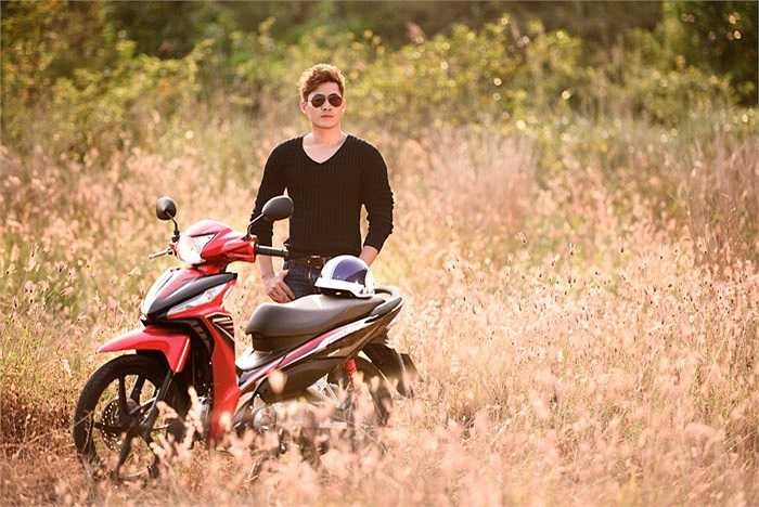 Wave 110 RSX được giới thiệu với 02 phiên bản chế hòa khí và phun xăng điện tử với giá bán lẻ đề xuất từ 19,49 triệu đồng đến 23.99 triệu đồng.