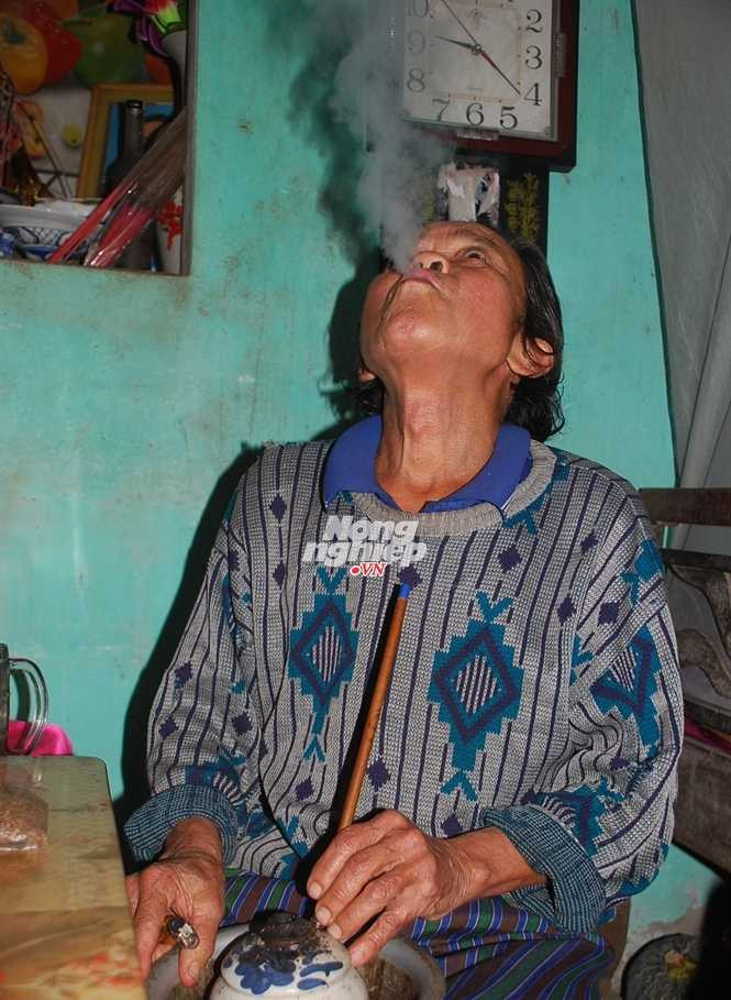 Chuyện lạ về người hót phân trâu cuối cùng ở Thái Bình