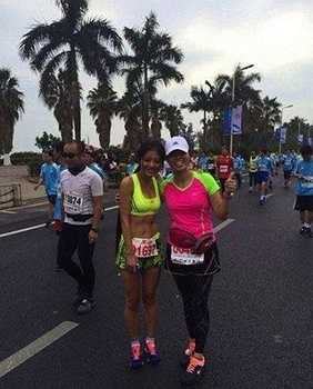 Cô càng nổi tiếng hơn khi trang cá nhân được nhiều người biết đến.