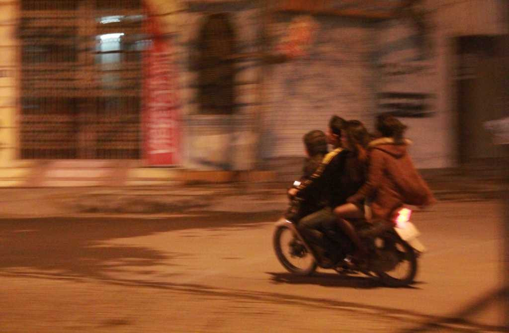 cảnh sát, công an, quái xế, gái gọi, phố phường, Hà Nội