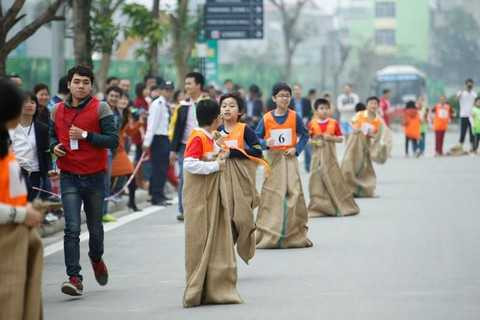 Cư dân “thành phố Thời đại” sôi nổi với Ngày hội thể thao