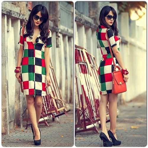 Khi dạo phố Hương Giang thường chọn cho mình dáng váy khá đơn giản.