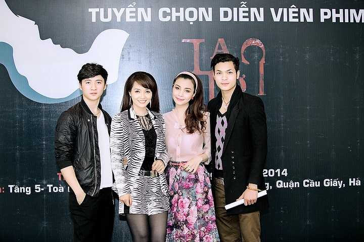 Mai Thu Huyền, Mai Thu Trang cùng Vũ Tuấn Việt