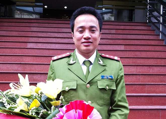 đại úy mai hoàng