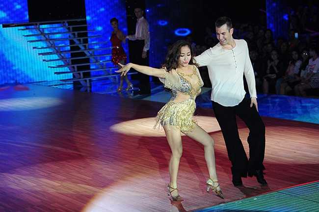 Trong liveshow vừa qua, Ốc Thanh Vân đứng cuối trong 3 kiều nữ lọt vào chung kết. Tuy nhiên cô chỉ kém 2 đối thủ mỗi người 1 điểm. Cô được giám khảo cho tổng điểm 78. 