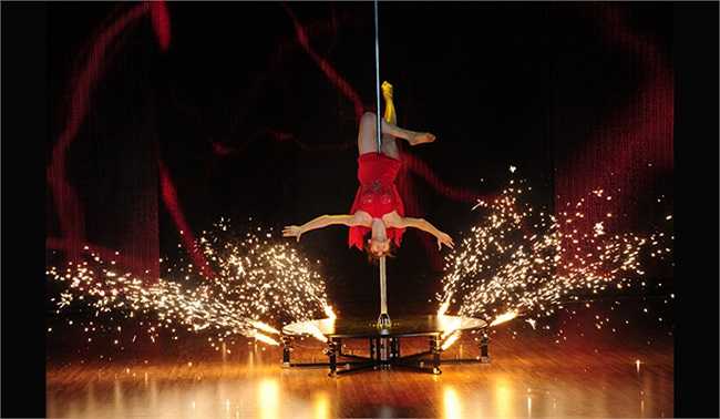 Để chuẩn bị cho Bước nhảy hoàn vũ, Ngân Khánh cũng phải tập luyện và bỏ công sức rất nhiều. 