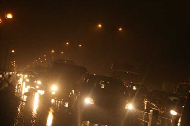 Ô tô tông liên hoàn trên cầu Thanh Trì