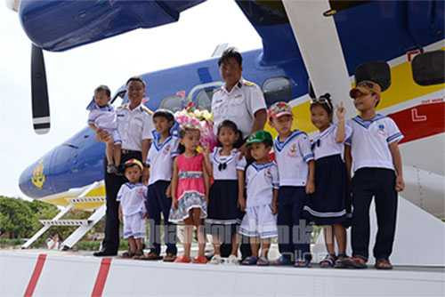 Thủy phi cơ DHC-6 lần đầu hạ cánh an toàn tại Trường Sa