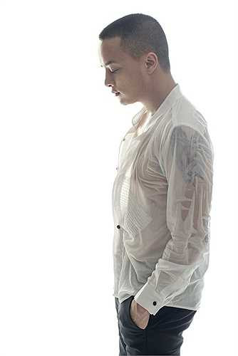 Tên tuổi của anh gắn liền với nhiều ca khúc được giới trẻ yêu thích như Con đường mưa, Chạm tay vào điều ước, Pha lê tím,...