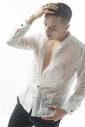 Với những hình ảnh mới mà anh vừa chia sẻ, có thể nói Cao Thái Sơn đang có sự lột xác hoàn toàn. 